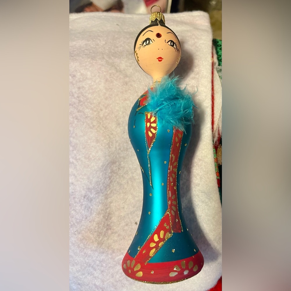 Pretty holiday ornament